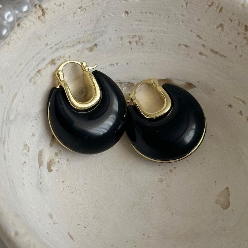 گوشواره مشکی طلایی دایره