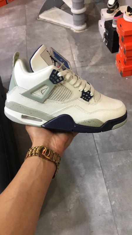 jordan 4 طرح 2
