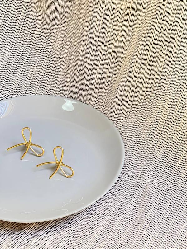 گوشواره پاپیونی دخترانه | بدلیجات مناسب استایل فانتزی