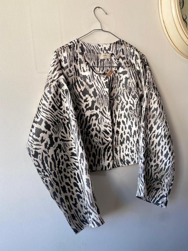 کت زنانه پلنگی طرح برجسته | مناسب استایل مجلسی و کژوال