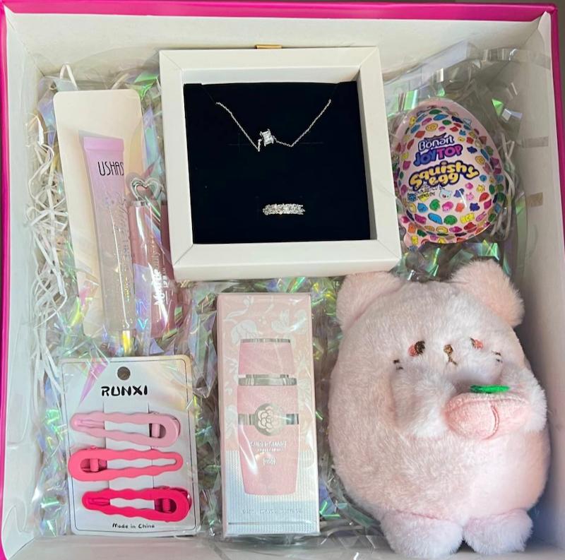 پک کادویی دخترانه تم سرخابی- مناسب کادو تولد و ولنتاین