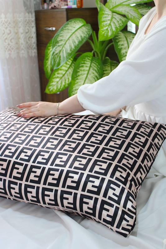 روبالشی فندی