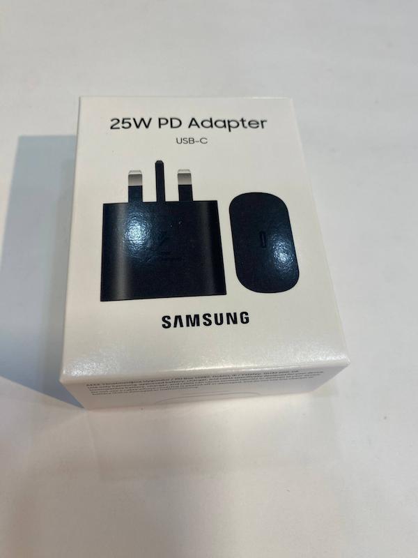 شارژر دیواری سه پین فست و PD تک پورت Samsung Type-C  مشکی - اصلی (گارانتی 12 ماهه شرکتی)