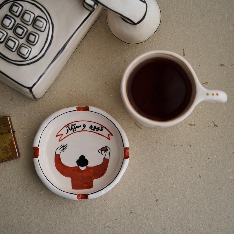 زیرسیگاری قهوه و سیگار