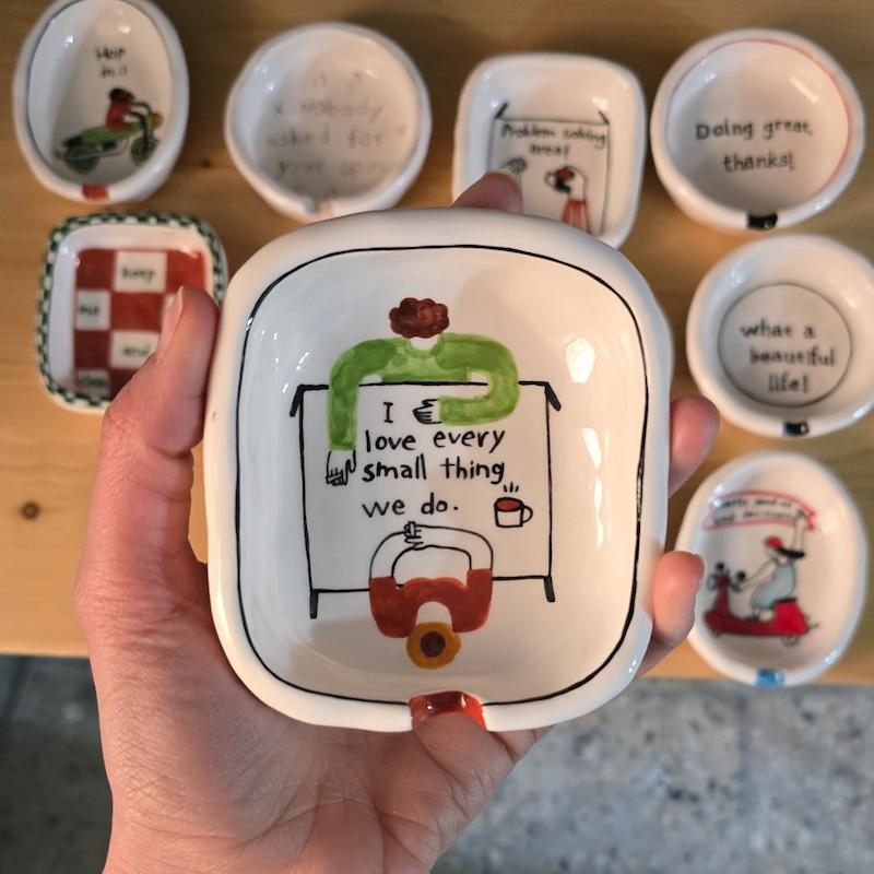 زیرسیگاری دو سیگار یه فندک-زبان اصلی