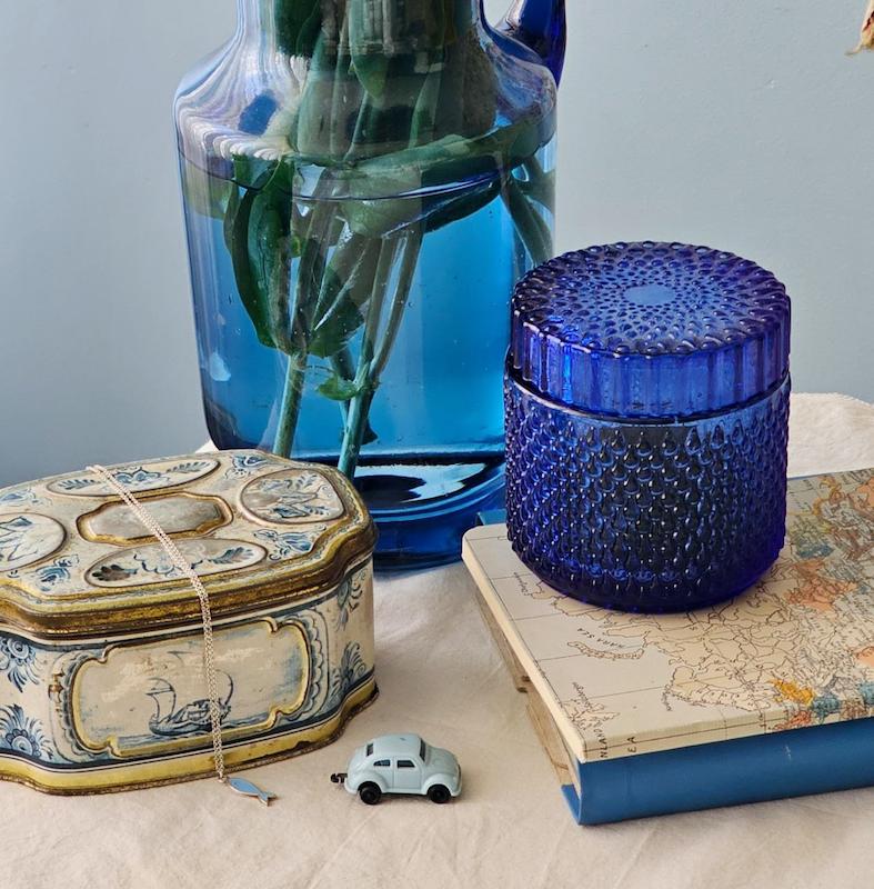 بانکه شیشه ای آبی- حاضر آماده