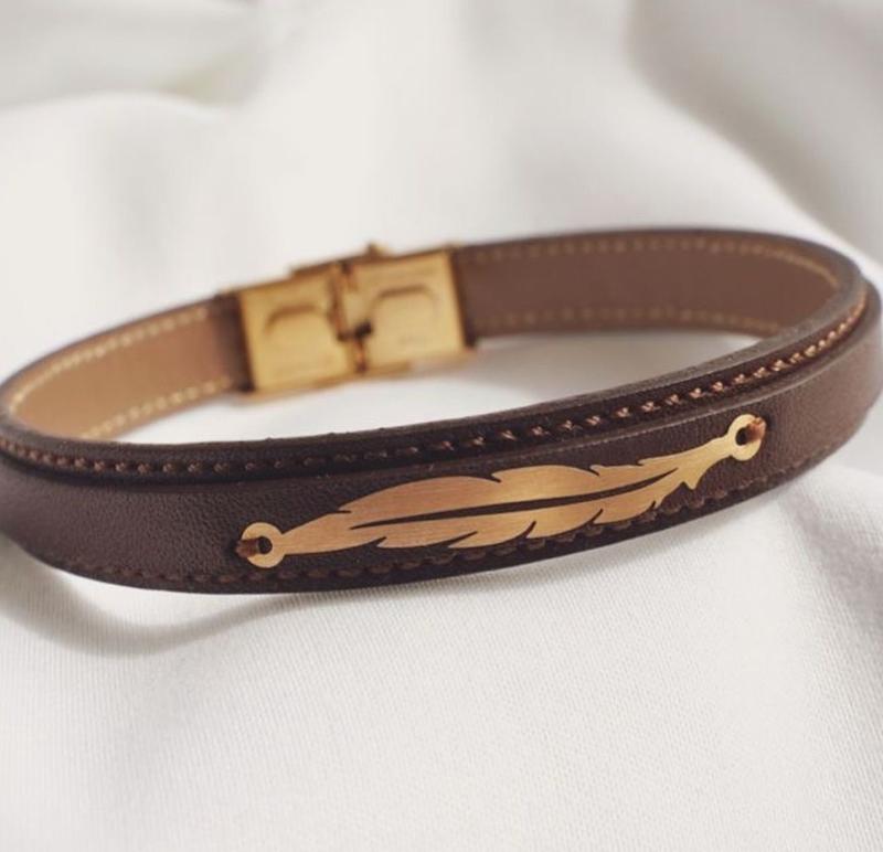 دستبند طلا طرح پر مردانه