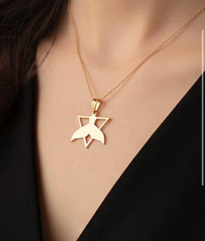 پلاک طلا طرح وال و مثلث سیاه