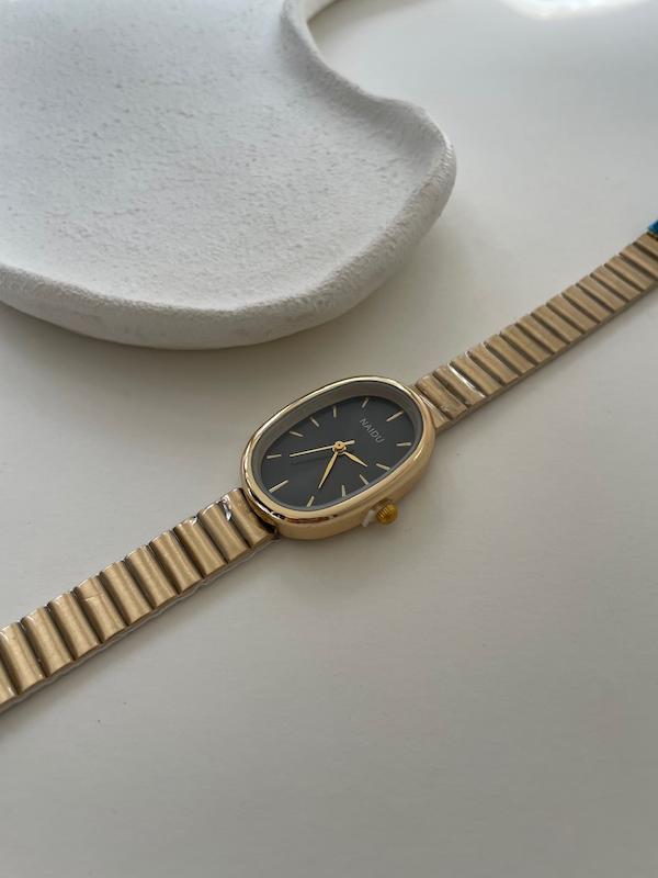 ساعت نایدو بیضی کرکره