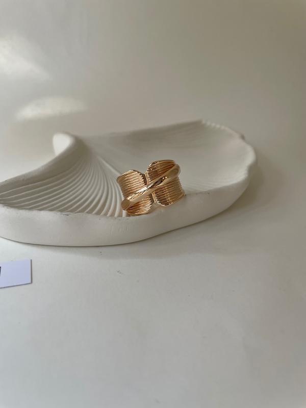 انگشتر دامله 