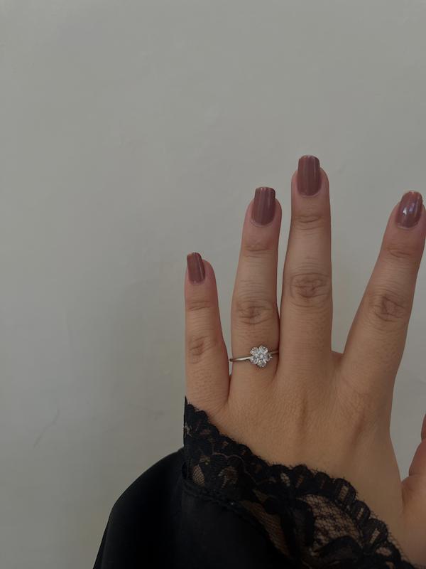 انگشتر تک گل