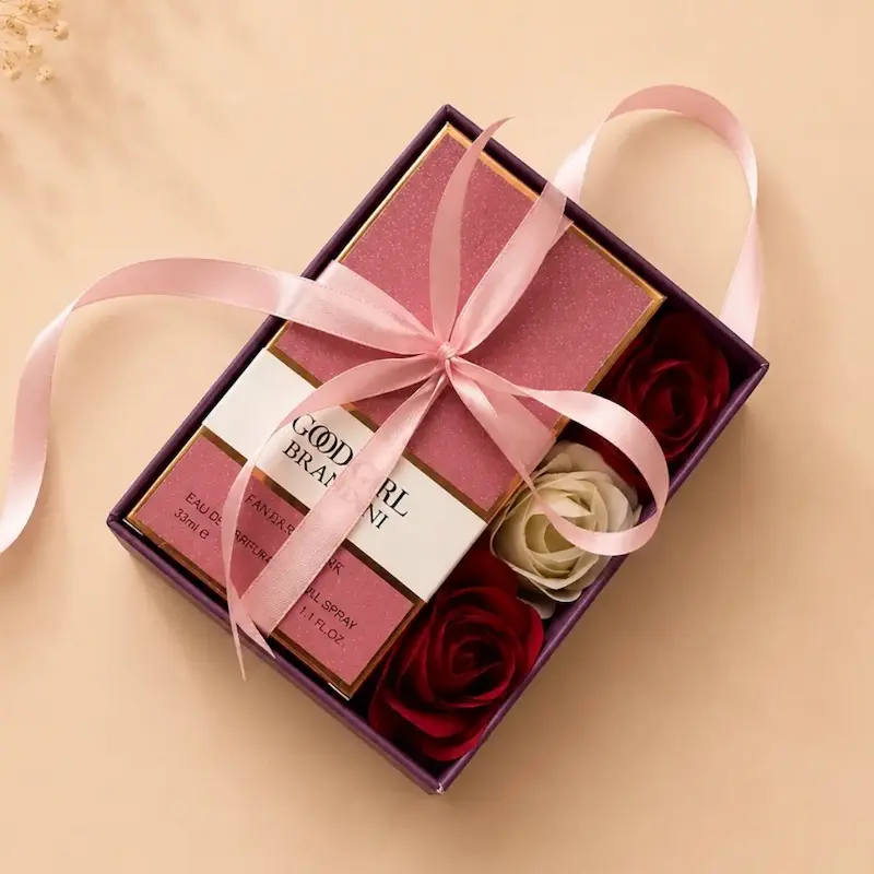 خرید باکس هدیه کد ۱۲۴ | ادکلن گودگرل pink 