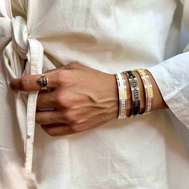 دستبند استیل دیور 