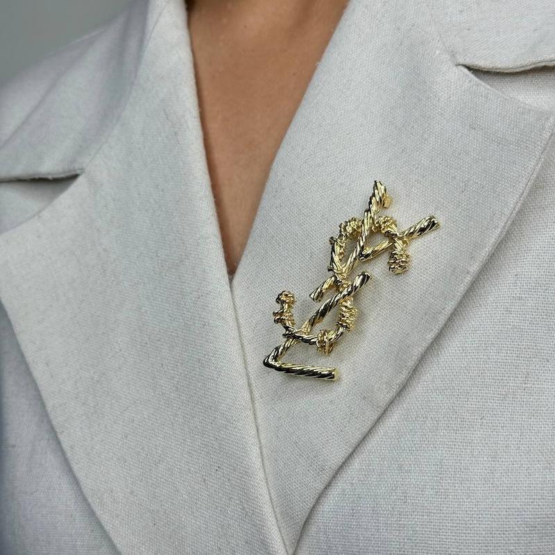 گل سینه مدل YSL 