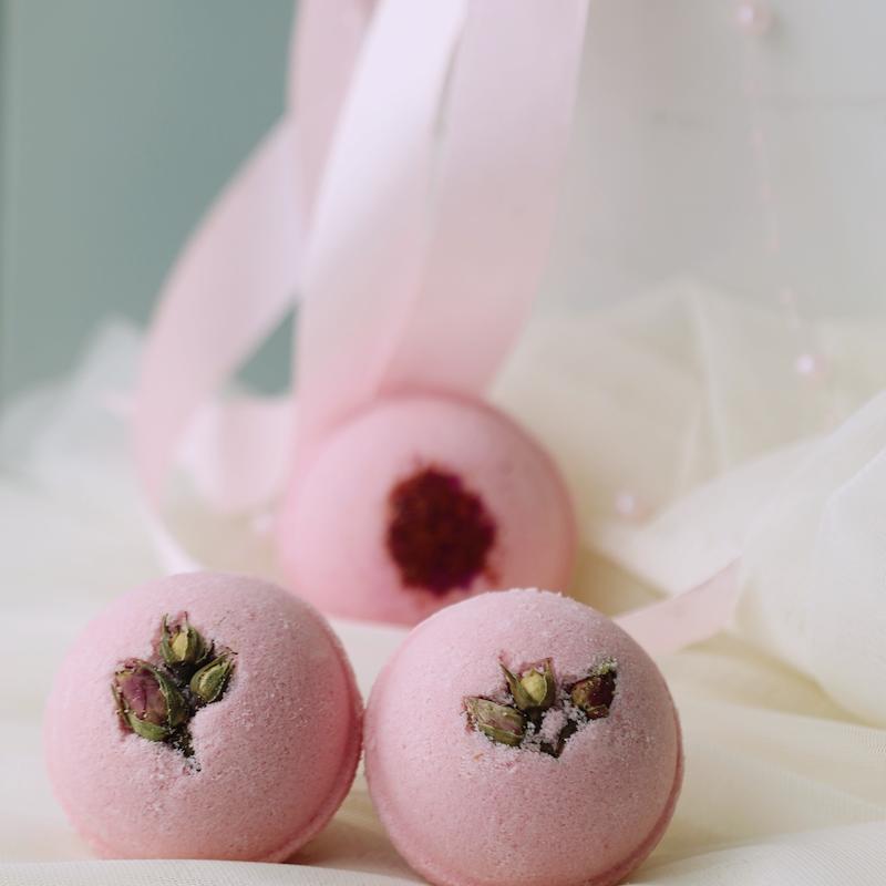 بمب حمام (Bath Bomb)