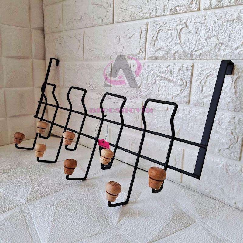 جا لباسی پشت دری فلزی مشکی سر چوب عروس نوین 