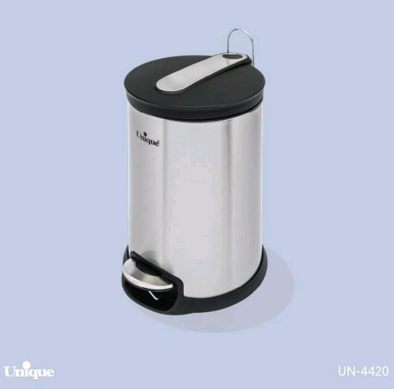 سطل زباله آشپزخانه پدالی یونیک مدل 4420لیتر12