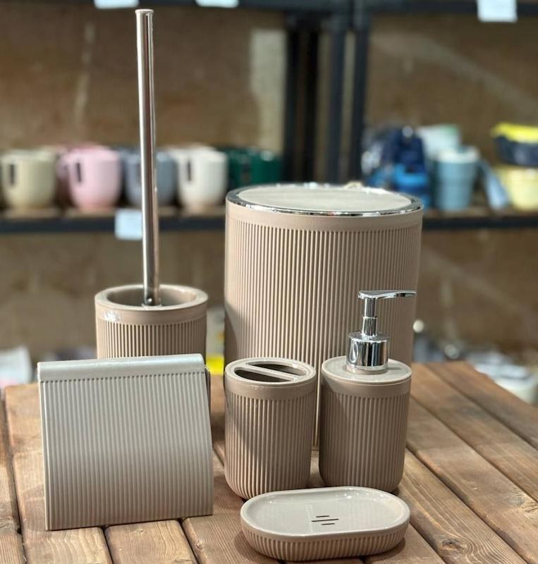 ست سرویس بهداشتی پادیز 6 پارچه بادبزنی