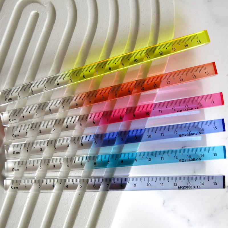 خط‌کش مکعبی کریستالی MQ