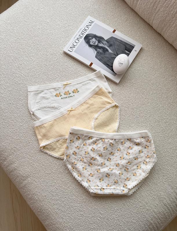 شورت نخی گلی 0260