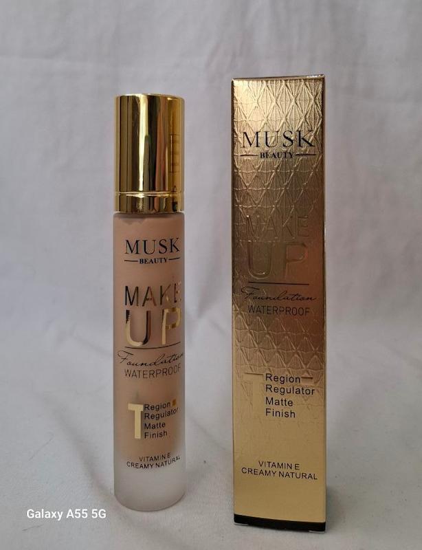 کرم پودر Musk beauty