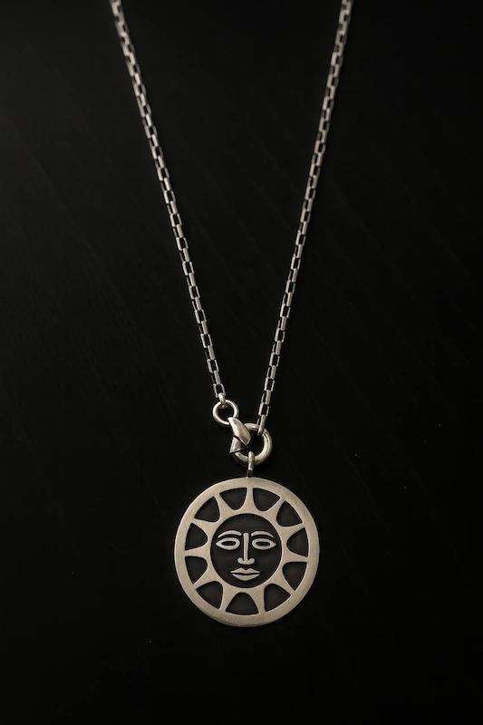 گردنبند خورشید