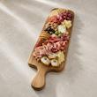 تخته سرو چوبی دورو توسکا با چیدمان فینگرفود پنیر و مزه