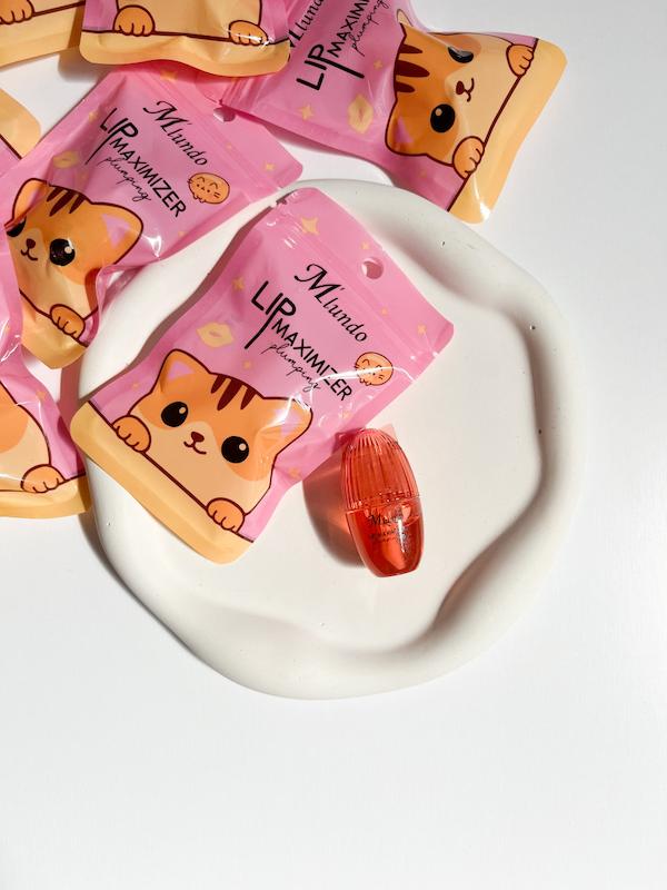 حجم دهنده لب گربه