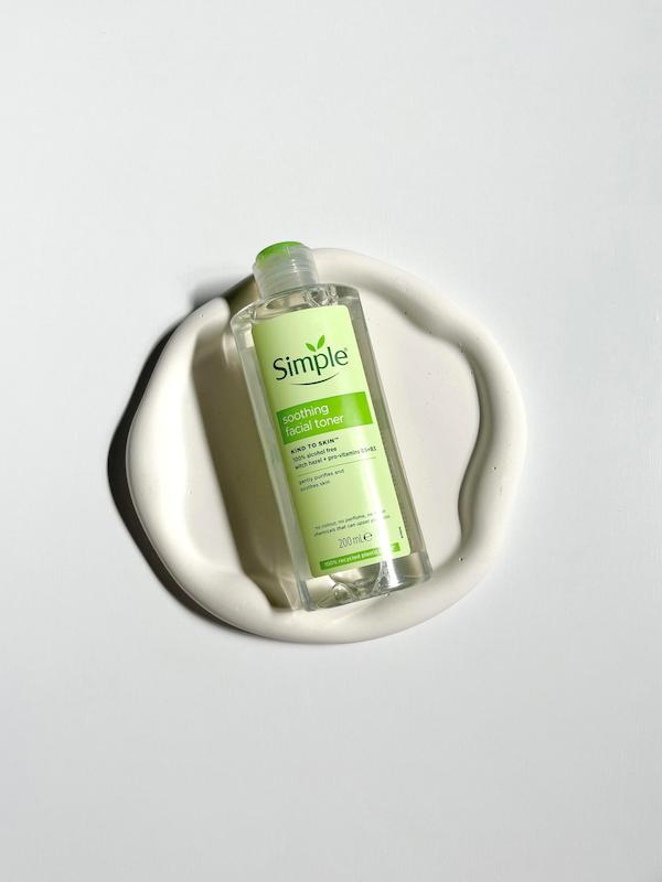 تونر سیمپل Soothing Facial Toner