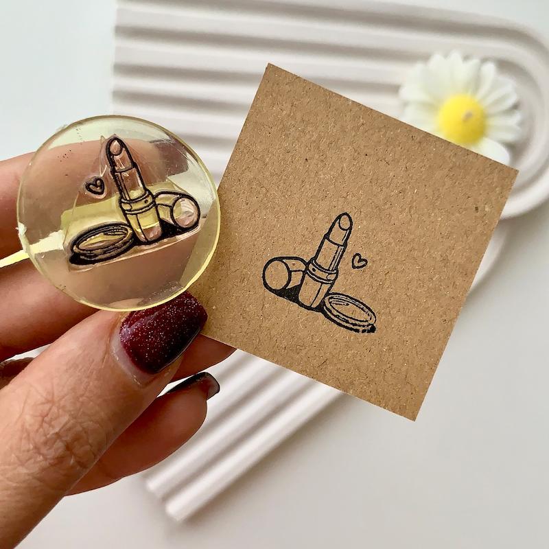 مهر ژلاتینی کد 576 ( رژ لب )