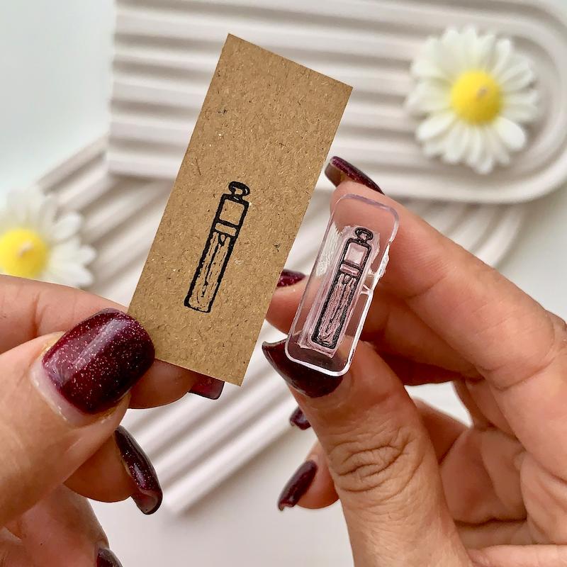 مهر ژلاتینی کد 578 ( لیپ گلس )