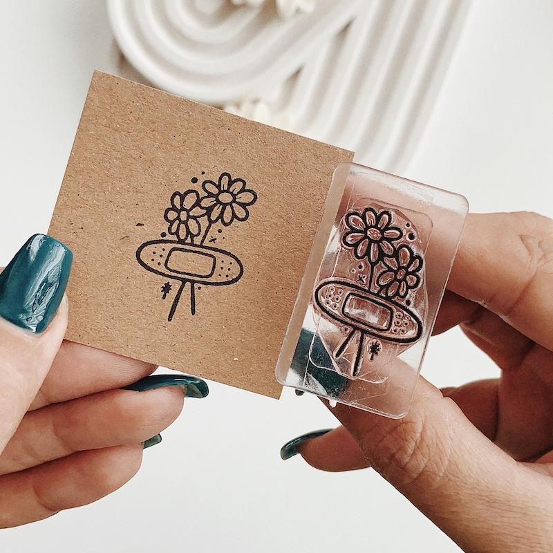 مهر ژلاتینی کد 662 ( گل و چسب زخم )