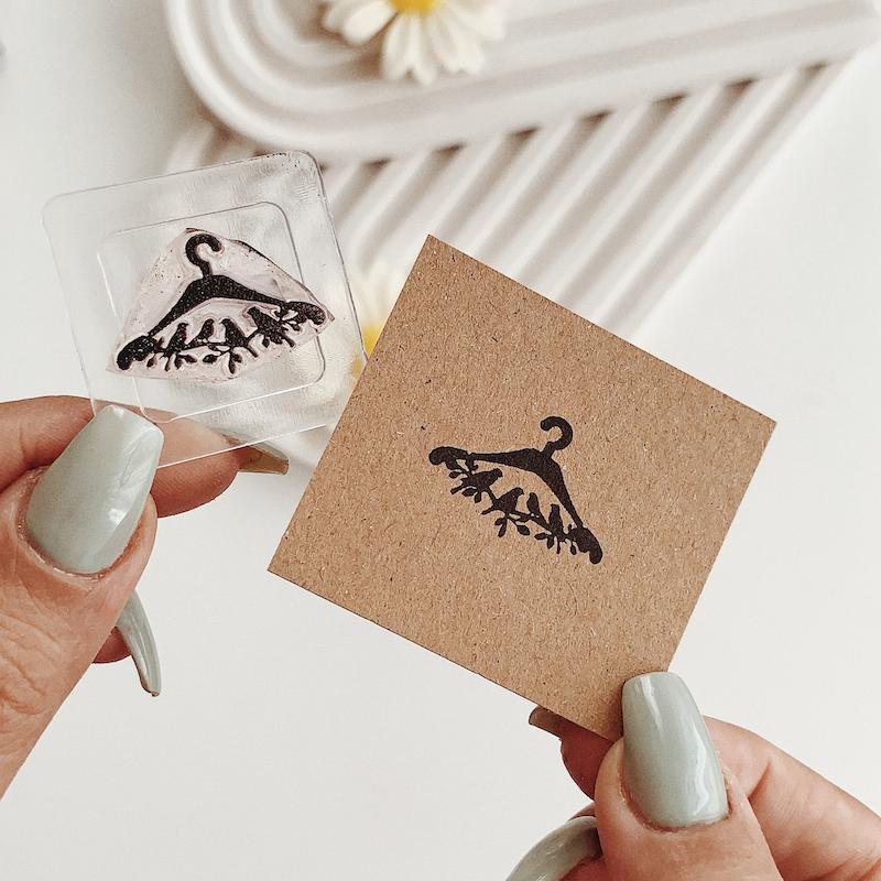 مهر ژلاتینی کد 685 ( چوب لباسی )