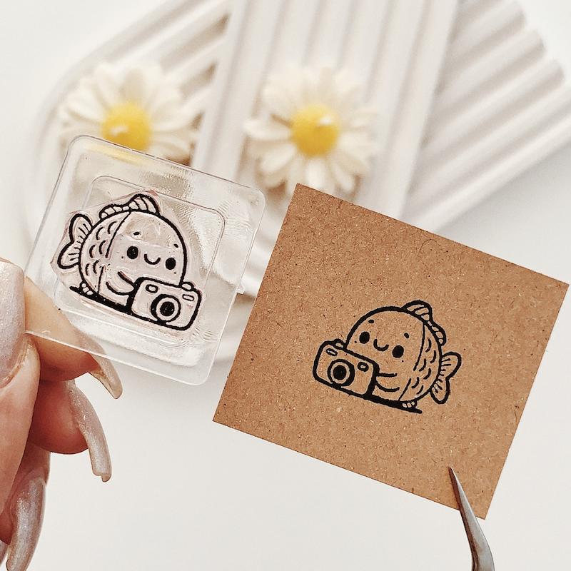 مهر ژلاتینی کد 809 ( ماهی عکاس )