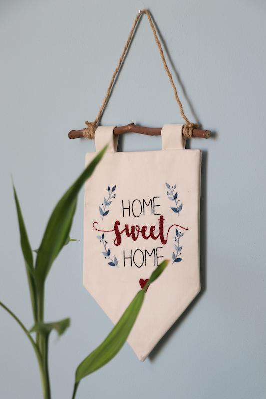 نقش آویز"Red home"