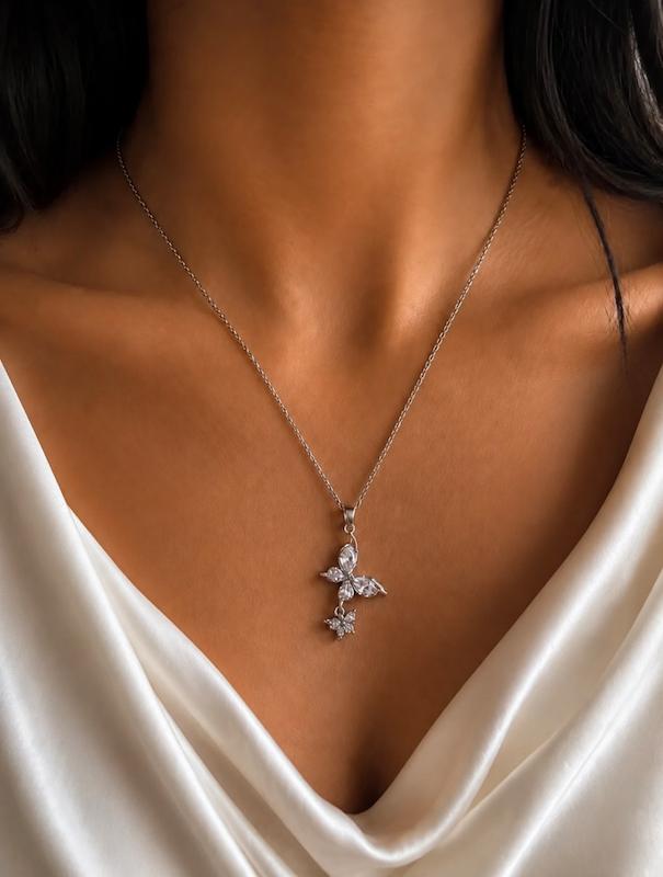 گردنبند butterflies 