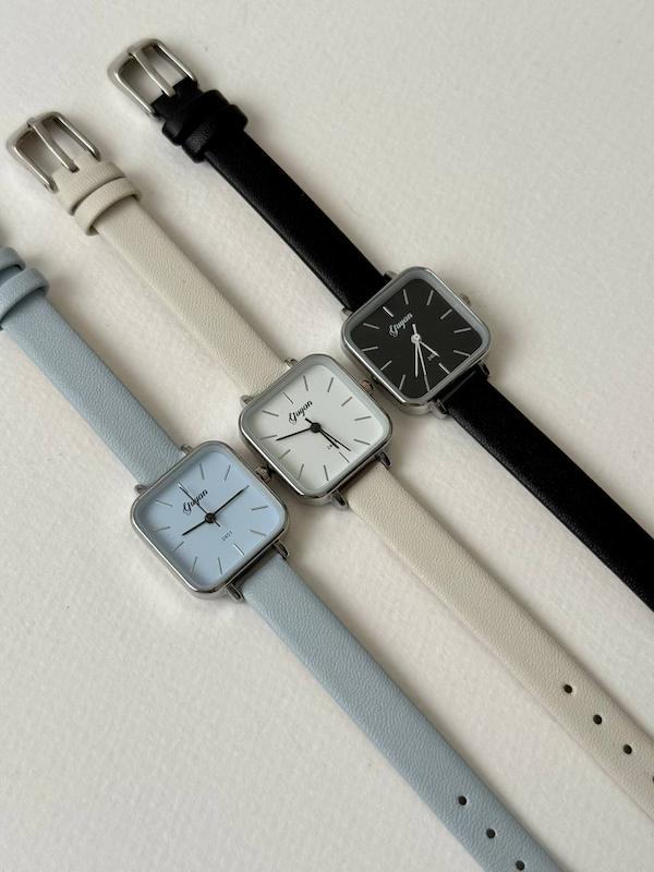 مربع چرمی لاو 