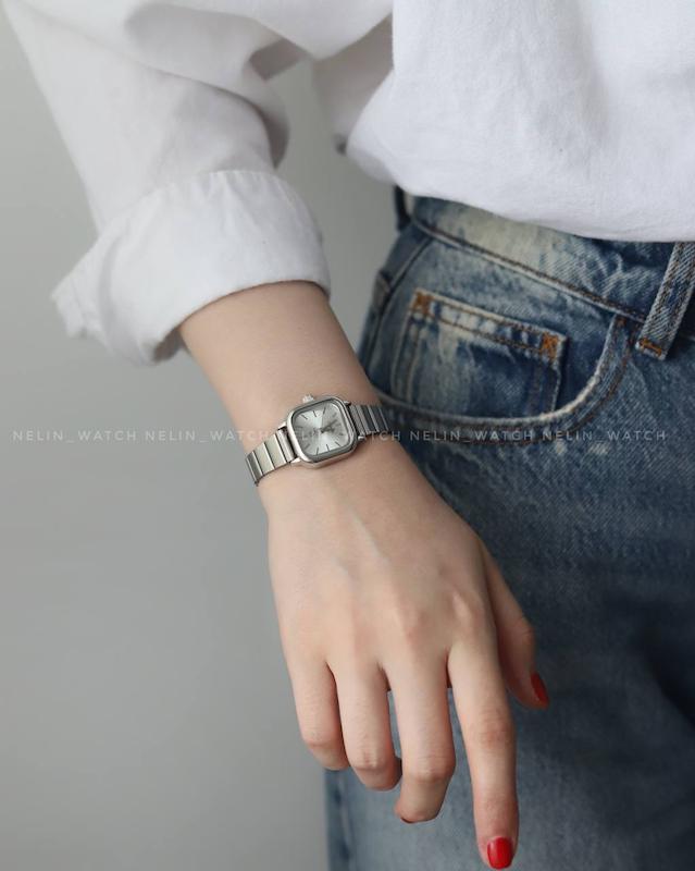 فلورا نقلی نقره ای