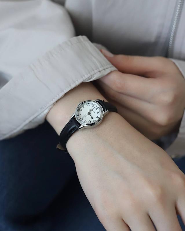 فلورا چرمی مینیمال