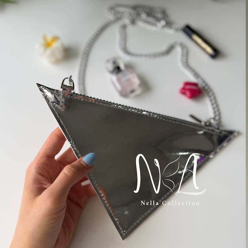 کیف چرم مثلثی