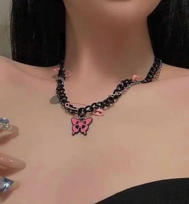 گردنبند پروانه و سنجاق🦋