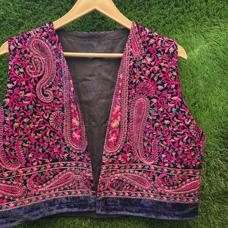 جلیقه مخمل خاص یلدایی