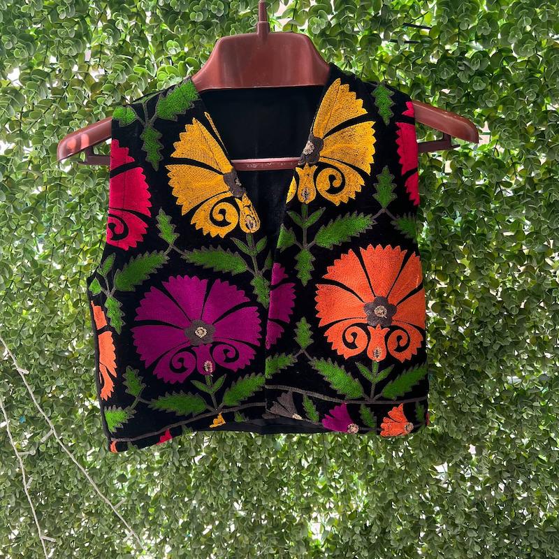 جلیقه مخمل سوزن دوزی