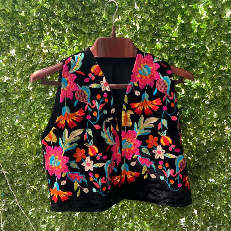 جلیقه مخمل سوزن دوزی