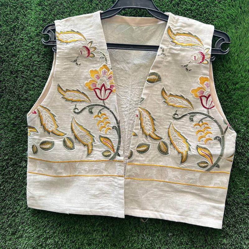 جلیقه کرم‌ 