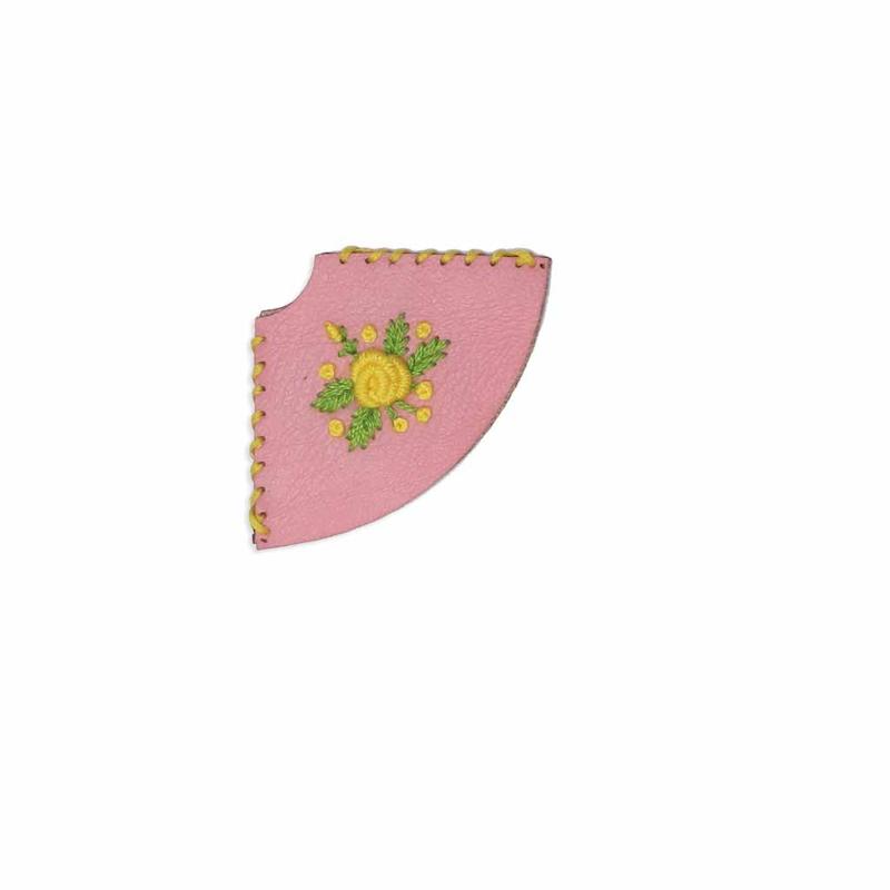 گوشه گیر کتاب چرمی نشانک مدل Eb18