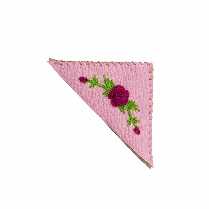 گوشه گیر کتاب چرمی نشانک مدل Eb27