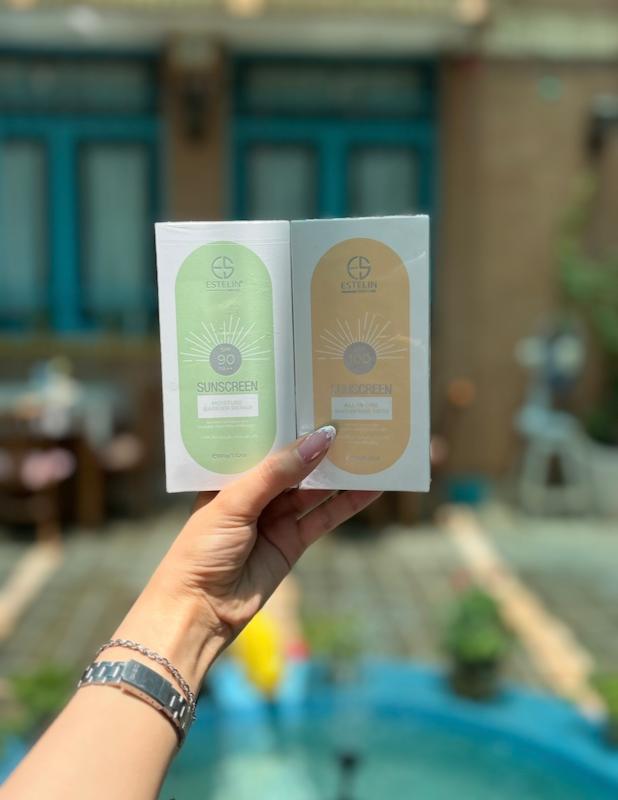 ضد آفتاب استلین رنگی  SPF100 حجم ۱۰۰ میل