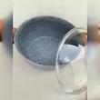 قابلمه چدن گرانیتی هاناتک سایز ۳۲ رنگ طوسی درب پیرکس