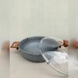 ماهیتابه چدن گرانیتی هاناتک سایز ۳۲ رنگ طوسی درب پیرکس